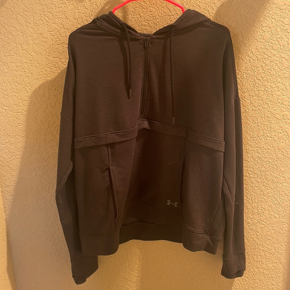 Women’s dark gray under armour athletic half zip sweatshirt size XL